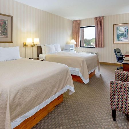 Days Inn & Suites By Wyndham Northwest Indianapolis Kültér fotó