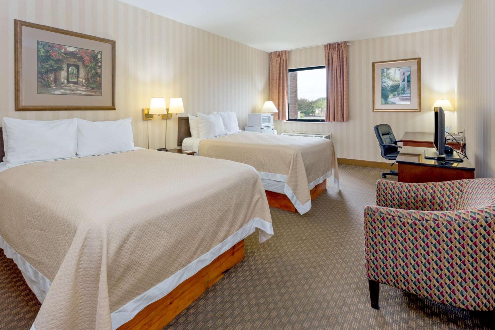 Days Inn & Suites By Wyndham Northwest Indianapolis Kültér fotó